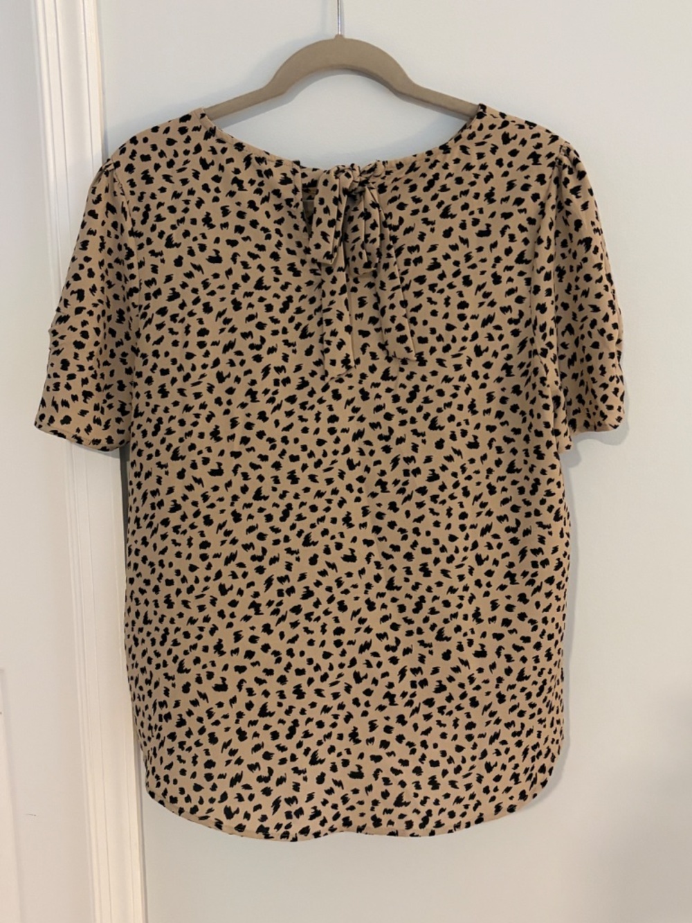 Leopard Print Ruched Sleeve Blouse - Picture 2 of 2